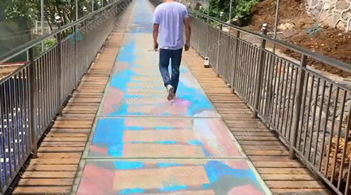 زجاج مقسى LED