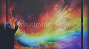 جدار فني تفاعلي