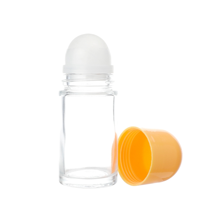 Bouteille de rouleau de parfum cosmétique en verre, vente en gros écologique de 50ml, bouteille à rouleau d'huiles essentielles transparente avec capuchon en plastique