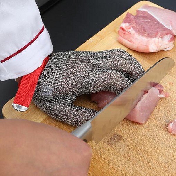 chainmail gloves for meat processing.jpg