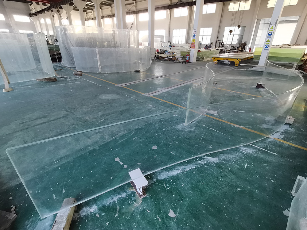 Acrylic Swimming Pool Maker - Swimming Pool Building Expert