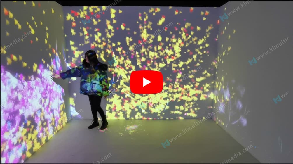 غرفة تفاعلية غامرة