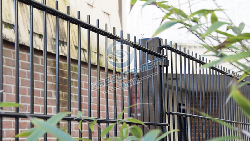 double wire mesh fence