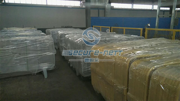 Zinc Metal Welded Galvanized Crowd Control Barriers