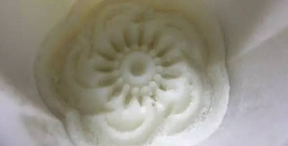 广式蛋黄月饼做法