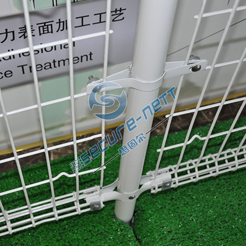 China pvc coated 868 double wire fence