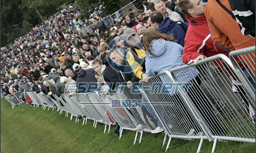 Removable road barrier fence