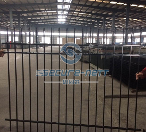 China spear top tubular iron railing