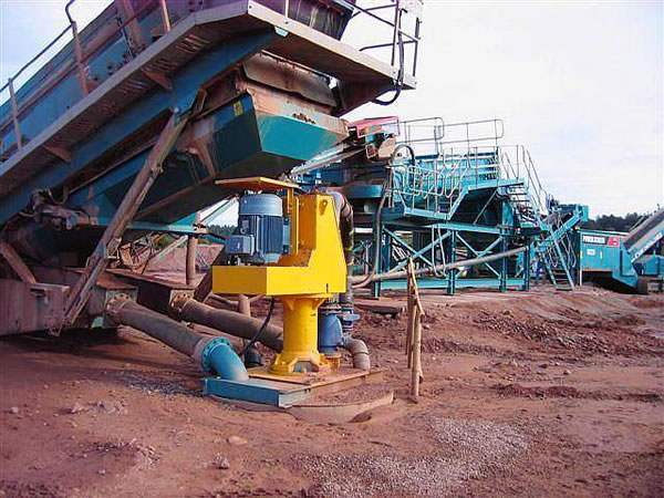 What factors affect the service life of slurry pump ?