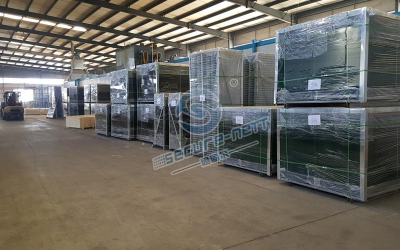 358 Security Fencing Packing