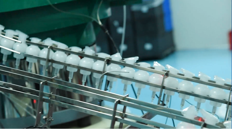 Les Avantages De L'utilisation Des Pompes À Mousse Dans Les Gels Douche
