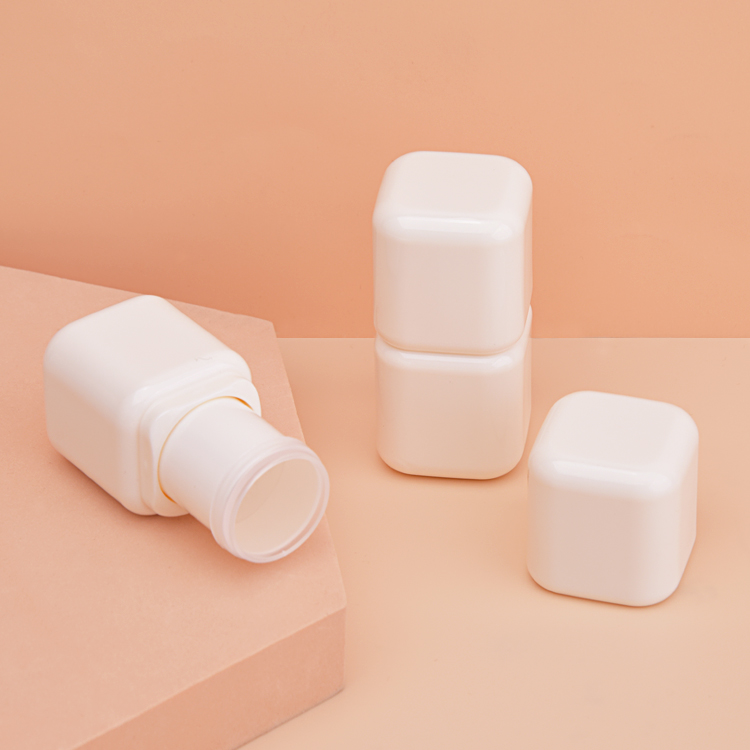 Tubo en barra corrector y desodorante cuadrado mini de 4,5 g 