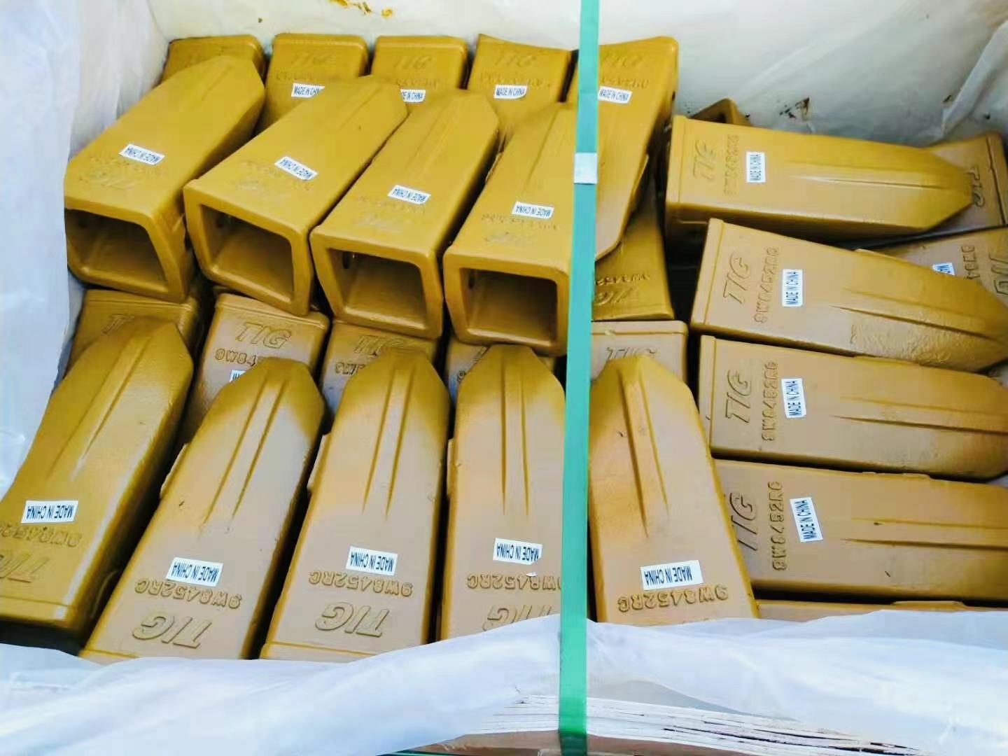 4T5502 Wheel Loader Casting Caterpillar Digger Bucket Teeth