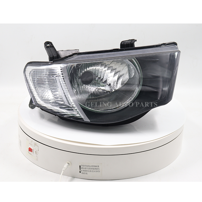 Phare Blanc pour Mitsubishi L200 Triton 2005