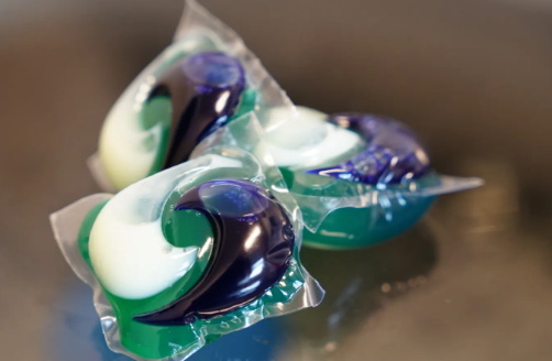 How Many Laundry Pods Would Kill Me Hvor mange vasketøjsbokse ville dræbe mig