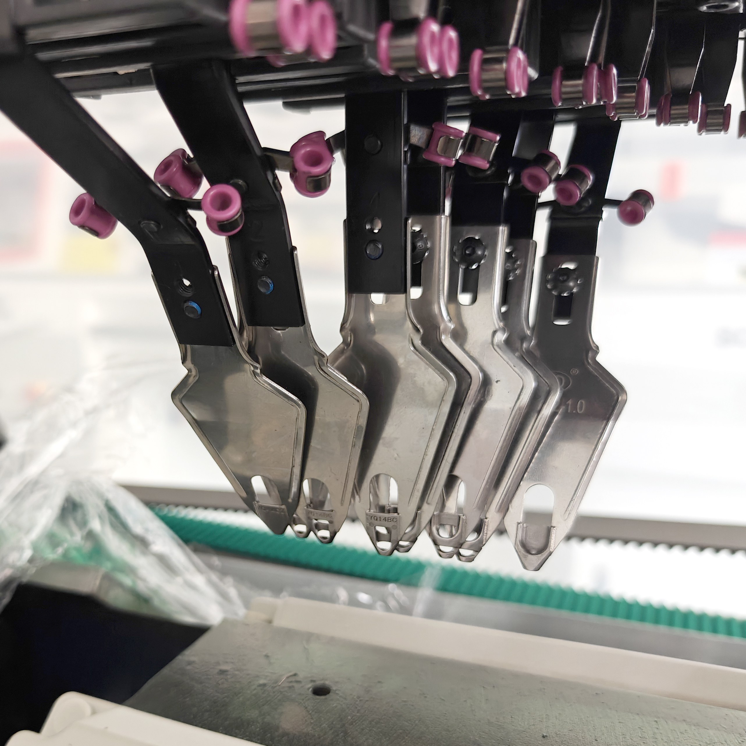 三系统 36 英寸鞋面机细节 5