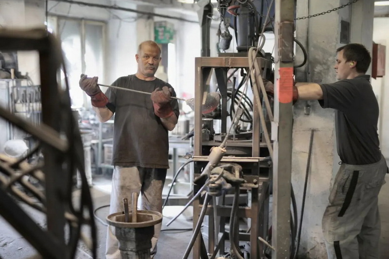 Presă de extrudare a aluminiului_16