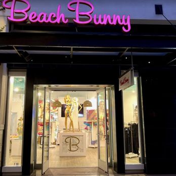 Očarajoča kopalke: partnerstvo s proizvajalci kopalk na plaži Bunny za neprimerljivo kakovost