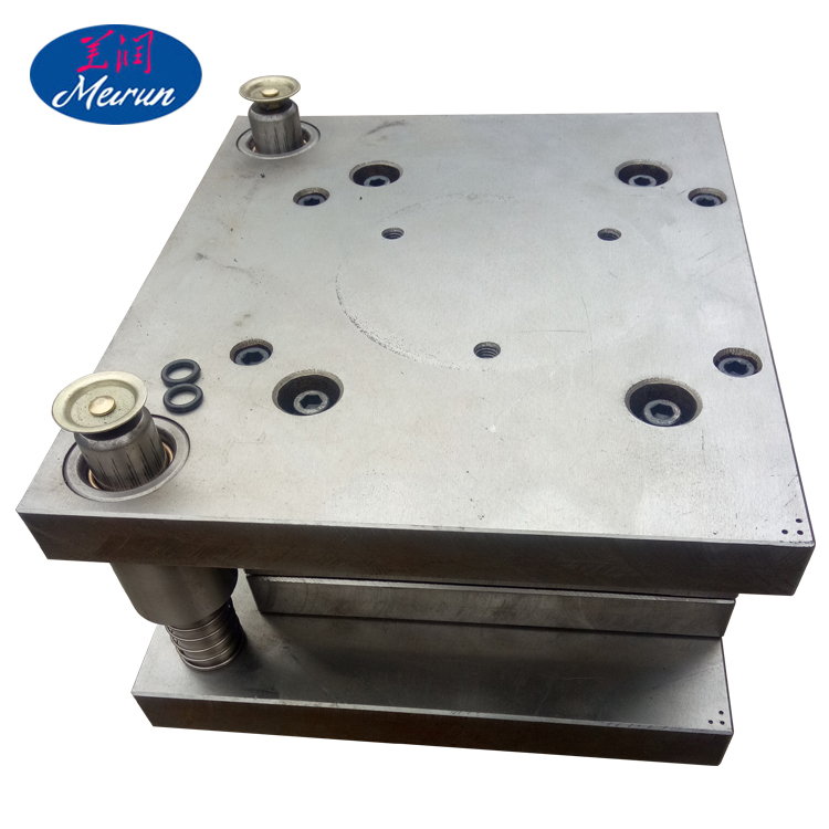 High Speed Smooth Automatic Barbed Wire Making Machine