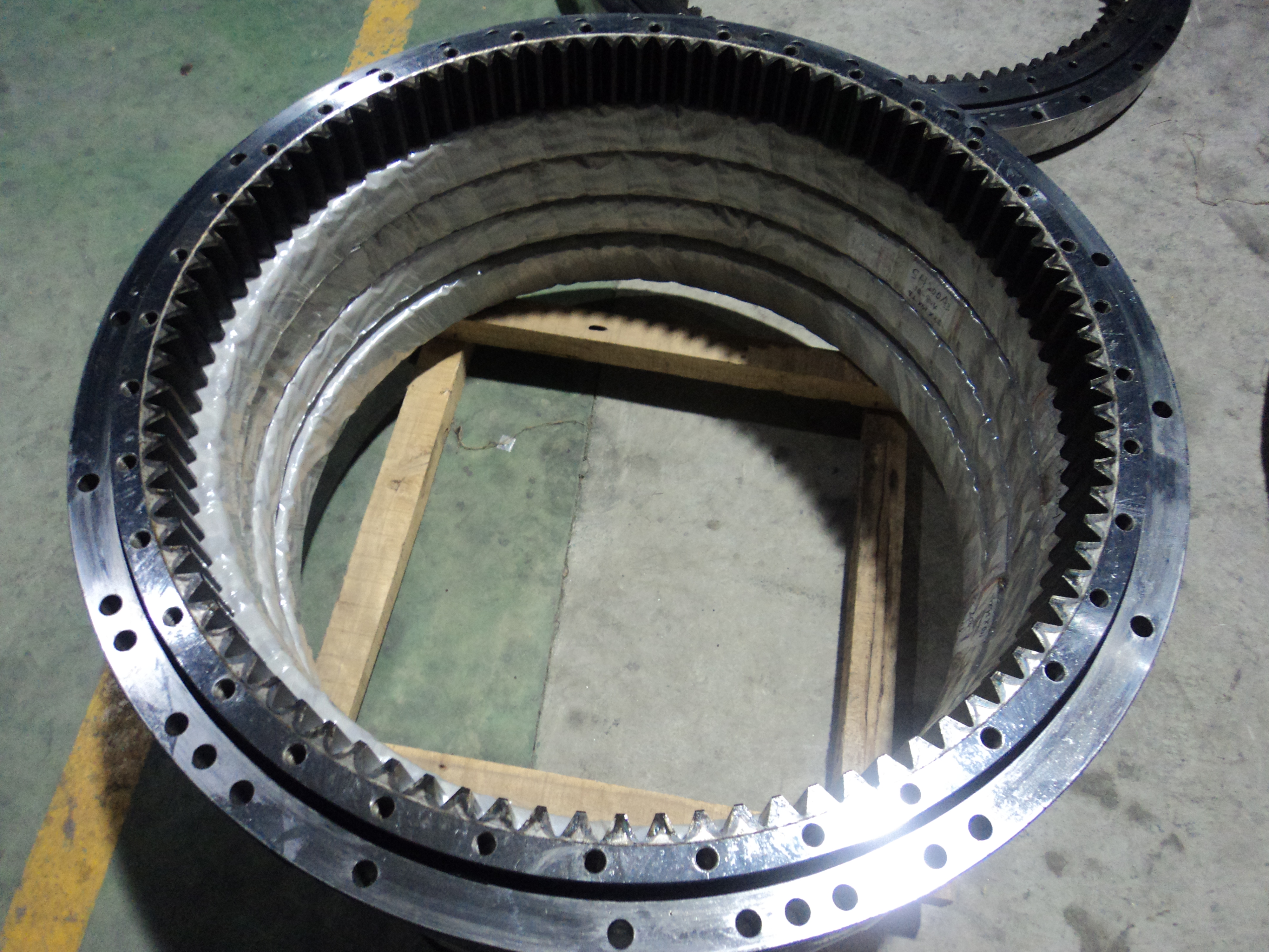 Excavator Small Tadano Crane Internal Gear Slewing Ring Bearing
