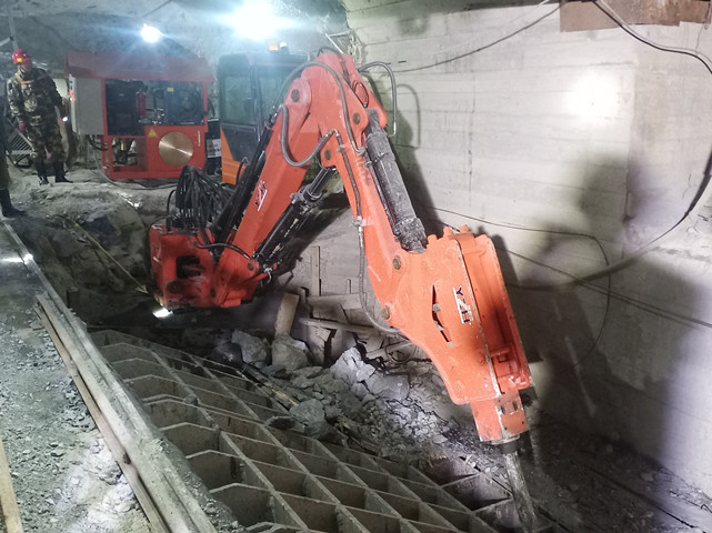 Rockbreaker Boom System ระบบบูม Rockbreaker