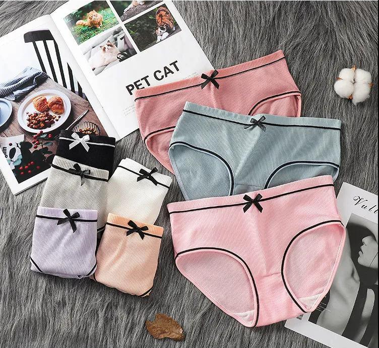 Customized Design Womens Panties Cotton Breathable Briefs Fashionable seamless Underwear For Girls
