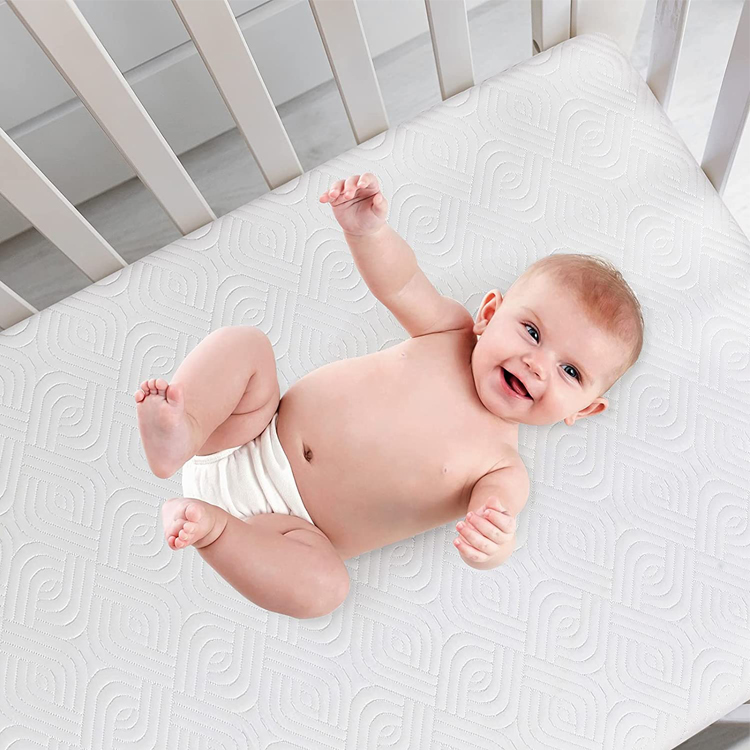 Hot Sell 6 Inch White Durable Harmless Breathable Baby Crib Mattress With Memory Foam