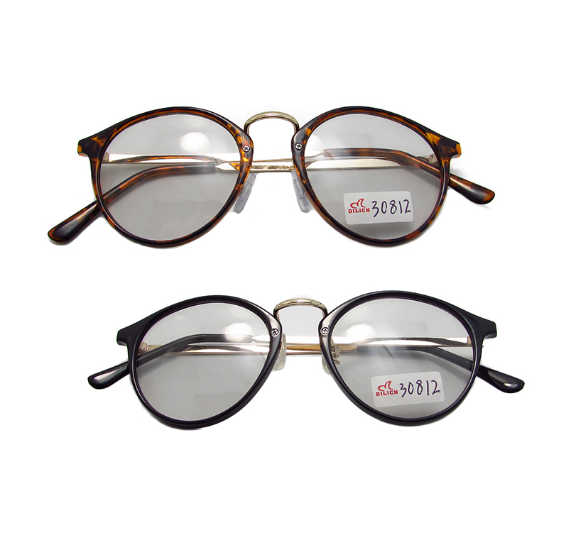 High quality photochromic glasses