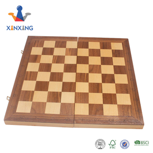  30 Years Factory 15" Wooden Chess Game Set Folding Chess Board Customization Accepted interior storage chess pieces FSC SALE。