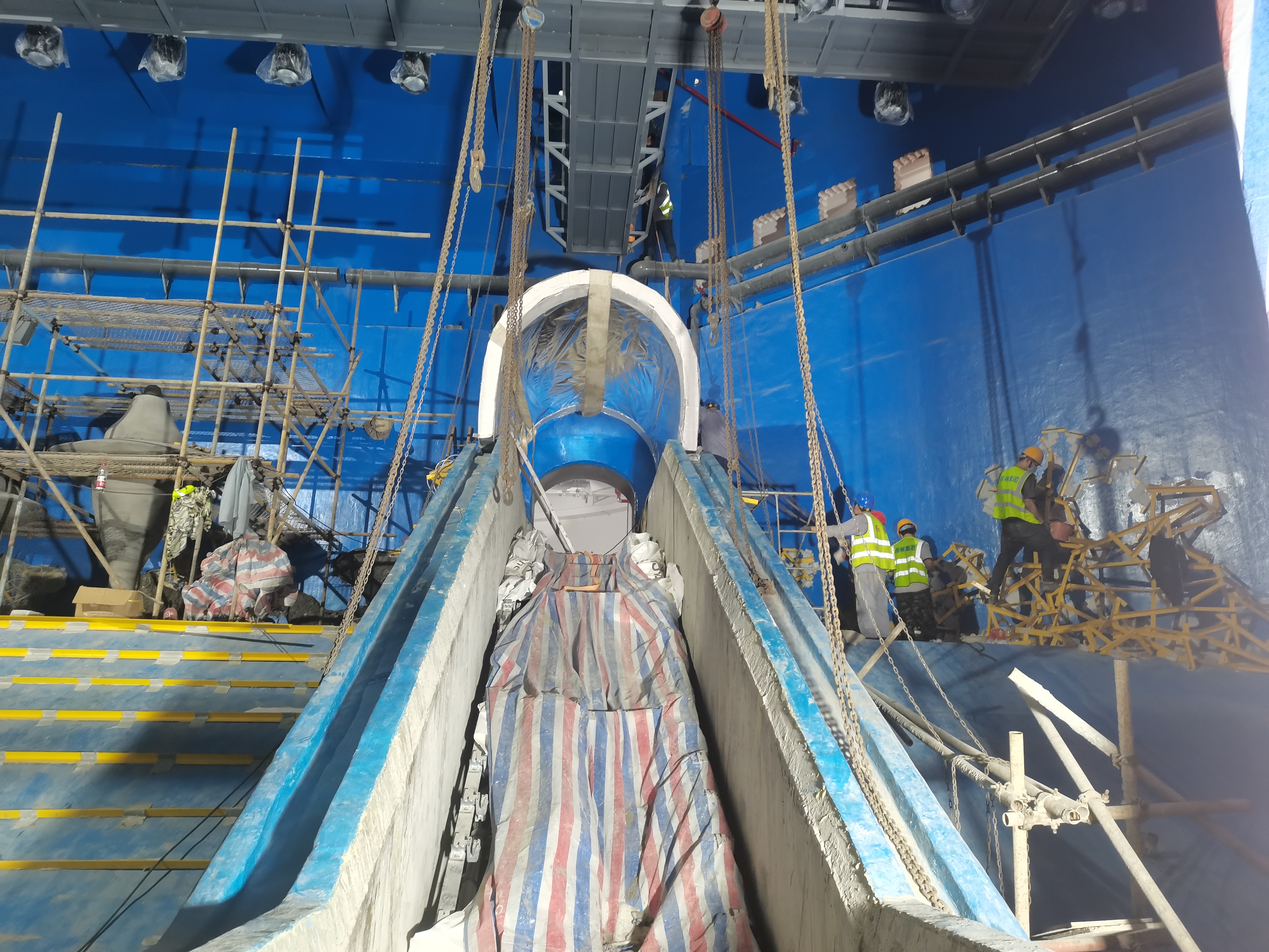 מנהרה אקרילית - התקנה