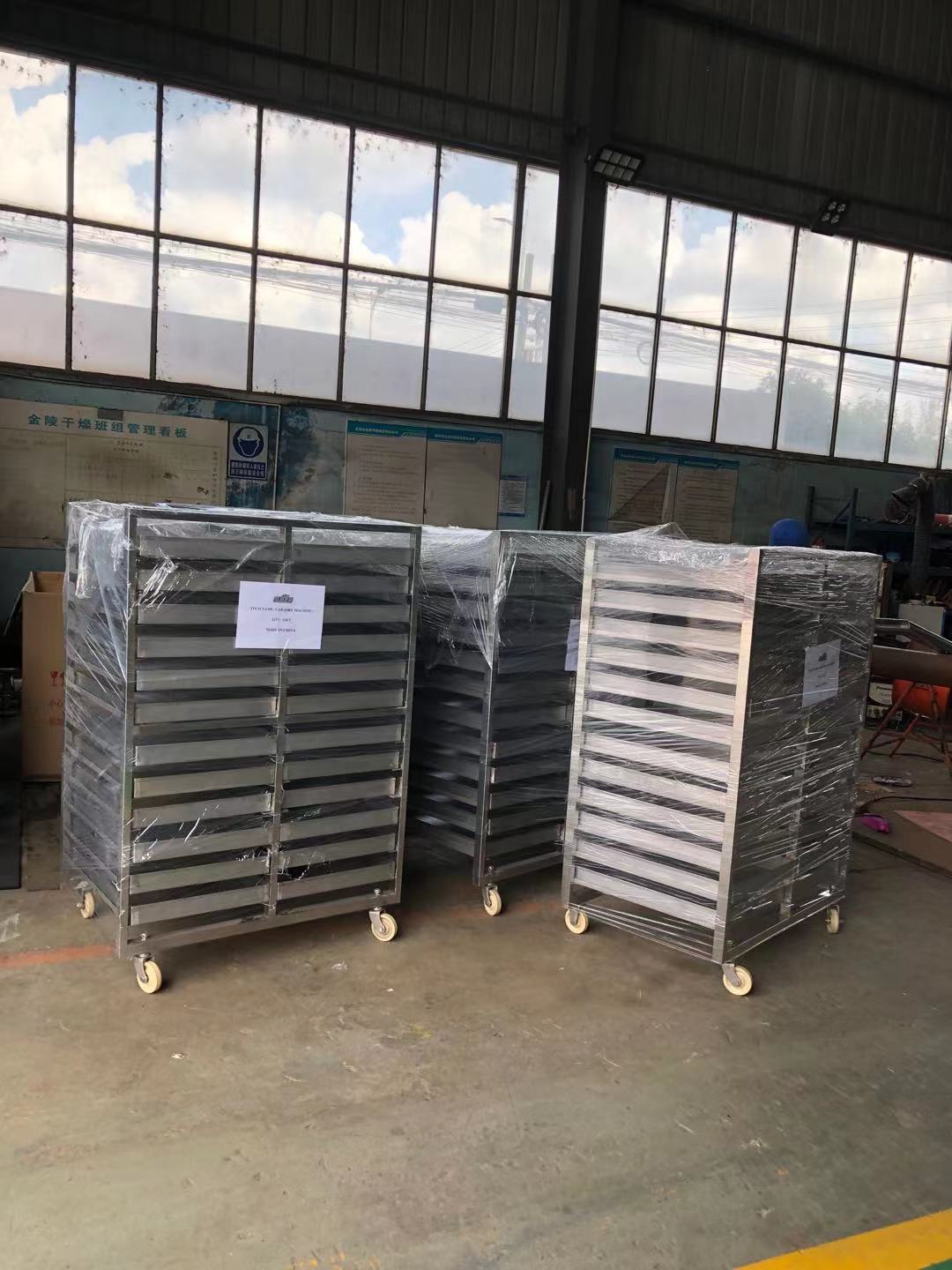 xe đẩy máy sấy khay2