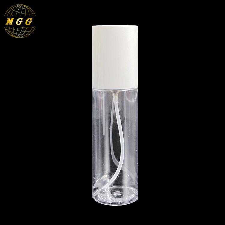 4 oz plastic spray bottles