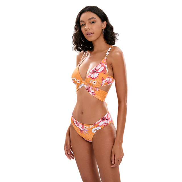Set bikinit trekëndëshi underwire