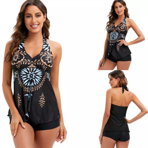 Mulheres de roupas de praia de tanques de tanques