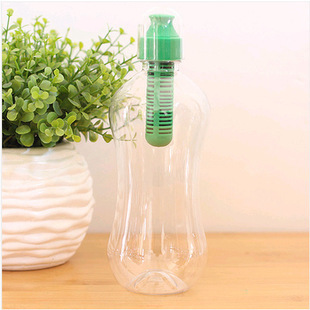 Bpa free plastic shaker water filter bottle for Camping, Hiking and Travel