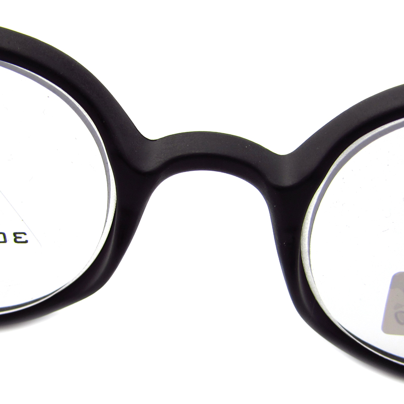 Round trendy multifocals magnifying reading glasses