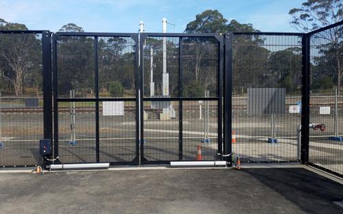 Security Perimeter Fencing2
