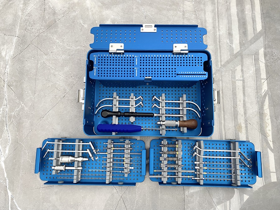 2.4/2.7 Multi-axial locking plate instrumento set