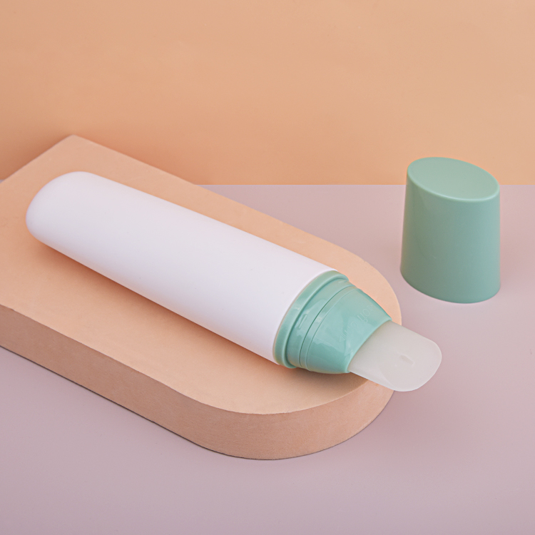 Tubo PE de 100ml com cabeça de escova de silicone