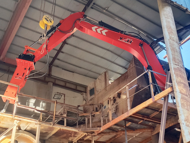 stationary rock breaker boom system 定置式砕石ブームシステム