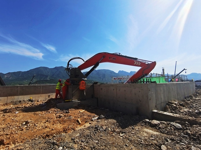 pedestal boom system суурин өргөлтийн систем