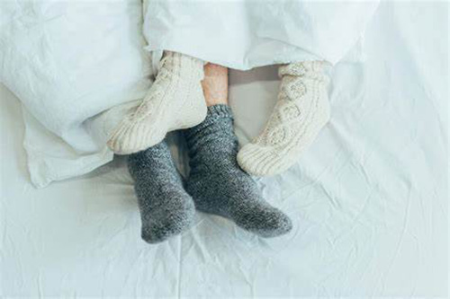 60fuzzy house socks