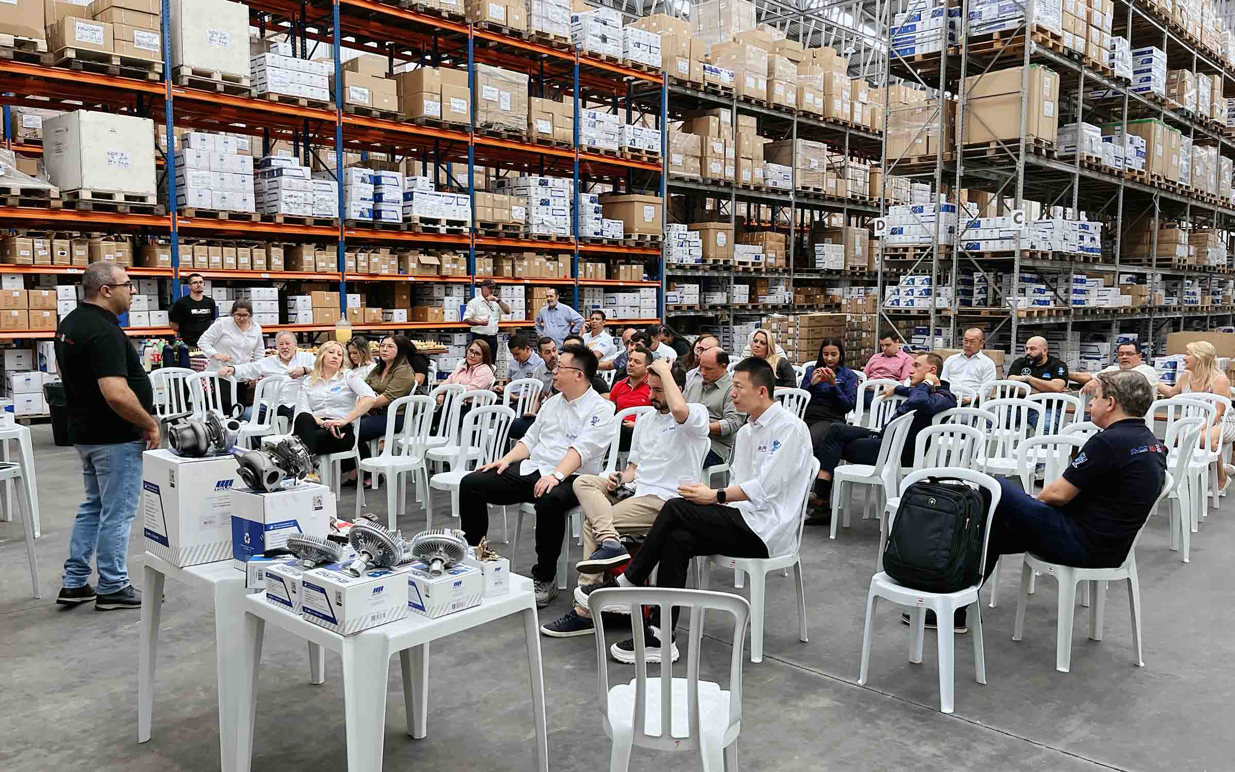 فريق Elecdura وشركاؤه في المعرض الدولي لقطع غيار السيارات