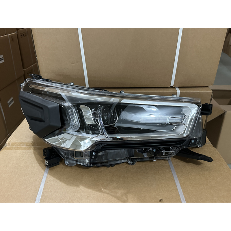 Lampu Depan LED Toyota Hilux Rocco 2020