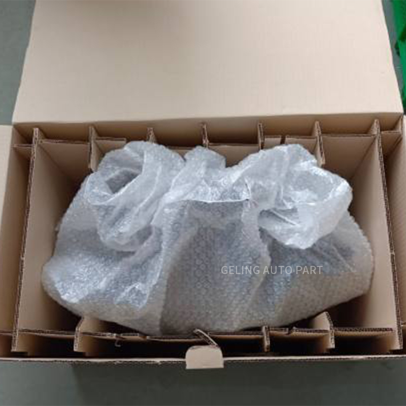 فانوس خلفي هالوجين ميتسوبيشي L200 تريتون 2024