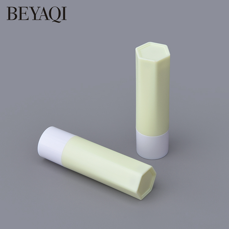 Imballaggio Cosmetico 4.5g 4.8g Trucco Lipbalm Tube Bianco Vuoto Contenitore Chapstick Lip Balm Tube