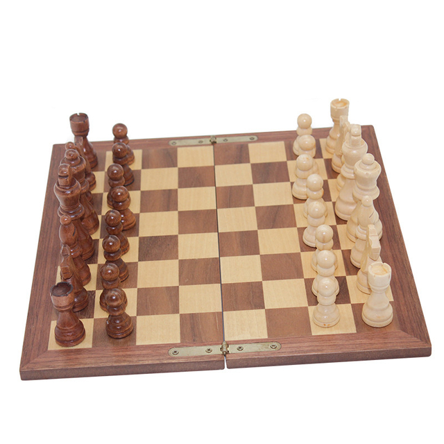 new design Wooden Veneer Foldable Chess board chess game/wood chess set with MDF
