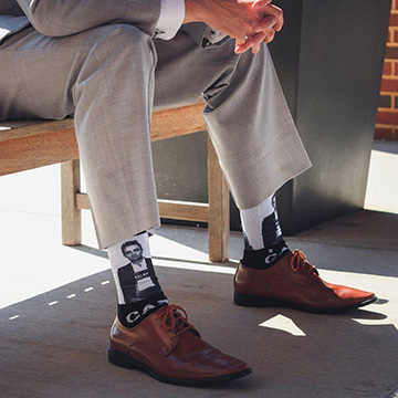 How to choose suitable socks for different occasions?