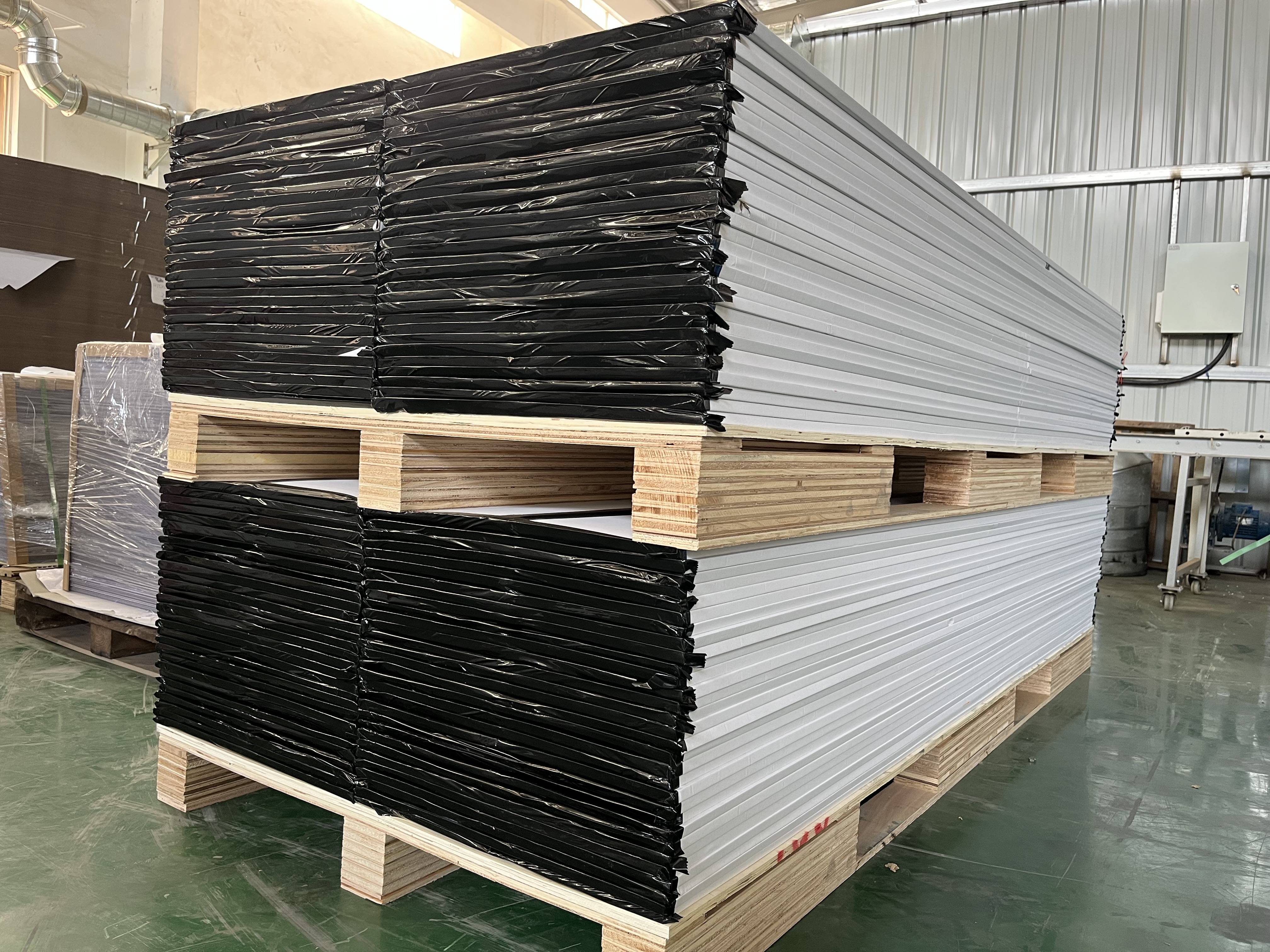 bengkel produksi panel dinding 6