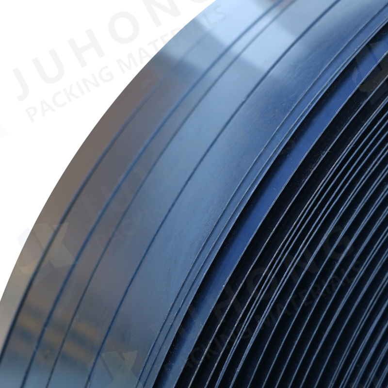 Jumbo-Detail mit blauen Stahlb&auml;ndern